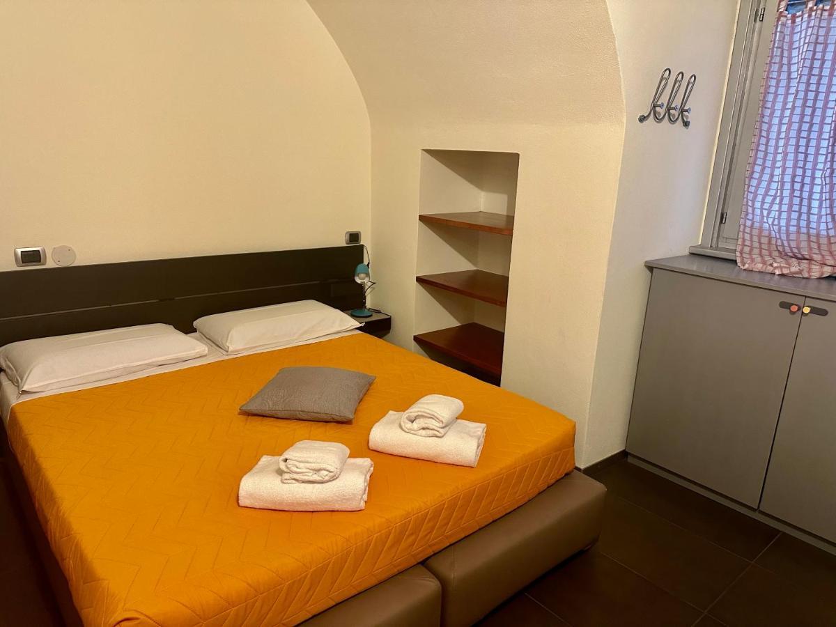Feel - Luxury Duomo Suite แบร์กาโม ภายนอก รูปภาพ
